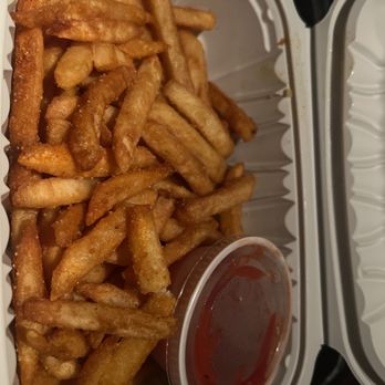 Epping's on Eastside - Kids fries, def taste frozen - Bars Near Me - Lexington, Kentucky
