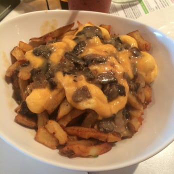 Fresh Kitchen + Juice Bar - The best vegan poutine ever - Vegan Near Me - Toronto, Ontario Fresh Kitchen + Juice Bar - The best vegan poutine ever - Vegan Near Me - Toronto, Ontario