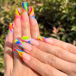 TIPPI NAILS & SPA