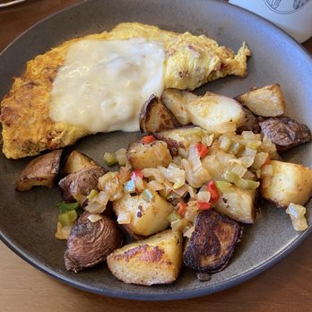 Cahoots Corner Cafe - Senior Omelet - Breakfast & Brunch Near Me - Oakdale, California