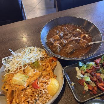 Burma Choice - Burma House Noodle Burmese Curry Beef - Burmese Near Me - San Jose, California Burma Choice - Burma House Noodle Burmese Curry Beef - Burmese Near Me - San Jose, California