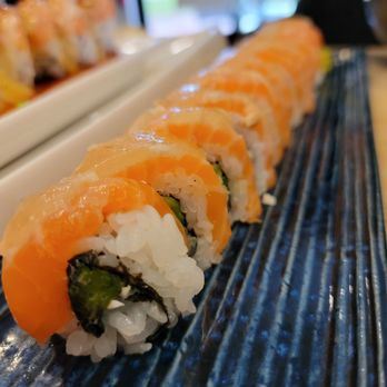 Tanoshi Japanese Bistro - 49er roll - Sushi Bars Near Me - Walnut Creek, California Tanoshi Japanese Bistro - 49er roll - Sushi Bars Near Me - Walnut Creek, California