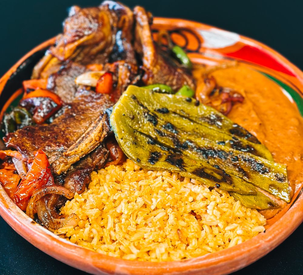 SANTI’S MEXICAN GRILL AND SPORTS BAR Updated October 2024 57 Photos