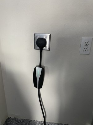 4K Quality Electric Service Logo