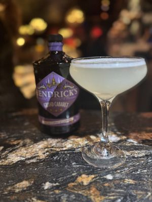 CW's Gin Joint by null