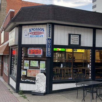 Knossos Gyros - the outside of a restaurant - Polish Near Me - Pittsburgh, Pennsylvania Knossos Gyros - the outside of a restaurant - Polish Near Me - Pittsburgh, Pennsylvania