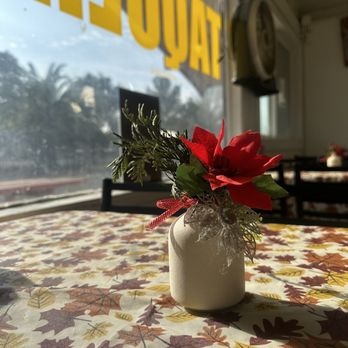 Taqueria Durango BBQ - Christmas table centerpiece - Mexican Near Me - Fairfield, California Taqueria Durango BBQ - Christmas table centerpiece - Mexican Near Me - Fairfield, California