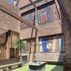 The Union Lounge - Super cool outside alcove!