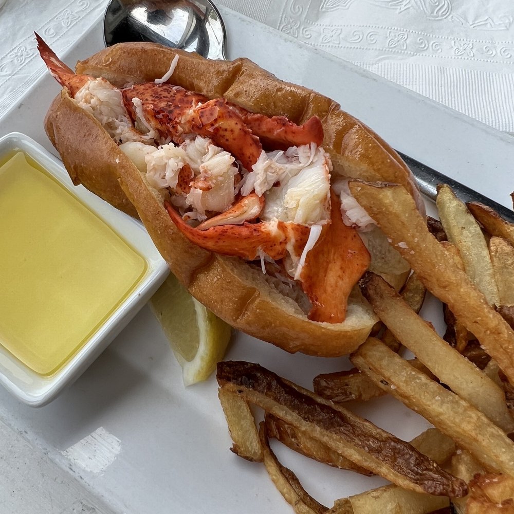Red 36 - Lobster Roll plain. Outstanding. - Seafood Near Me - Mystic, Connecticut Red 36 - Lobster Roll plain. Outstanding. - Seafood Near Me - Mystic, Connecticut