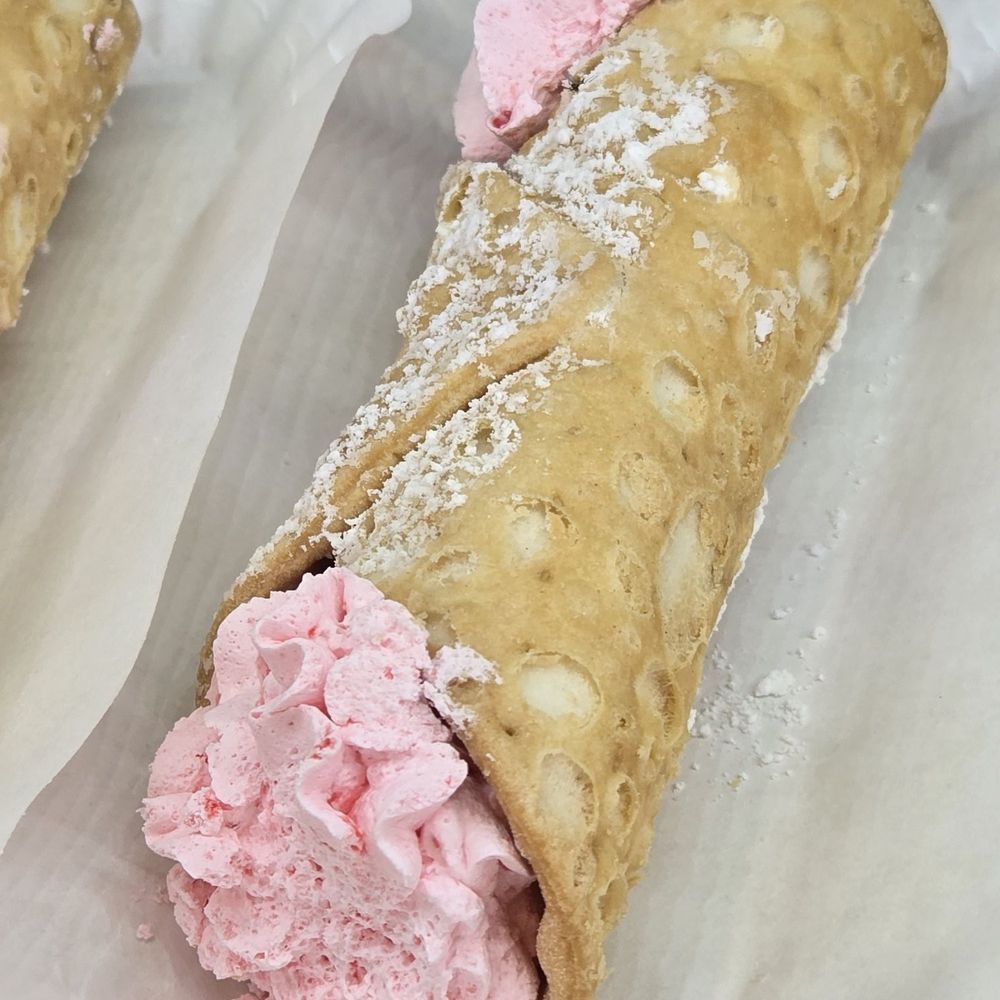 Williams Bakery - Cannoli - Desserts Near Me - Corydon, Indiana Williams Bakery - Cannoli - Desserts Near Me - Corydon, Indiana