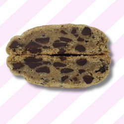 Lexys Bussin Baking - Inside of chocolate chip cookie