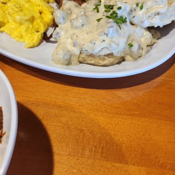 Ruby Slipper Destin - Biscuits and gravey - Breakfast & Brunch Near Me - Destin, Florida