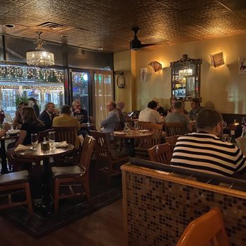 Mama Mia 44SW - Interior - Seafood Near Me - New York, New York Mama Mia 44SW - Interior - Seafood Near Me - New York, New York