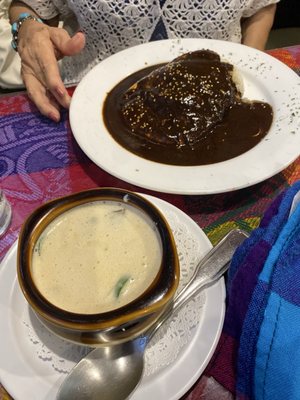 Mole Del Rey by null