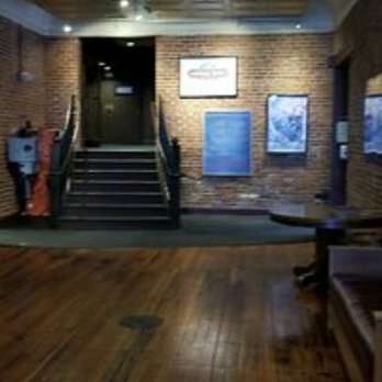 Saranac Public House - Pubs Near Me - Spokane, Washington