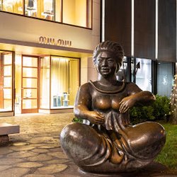 The Ha'i Mo'olelo (Storyteller) Statue