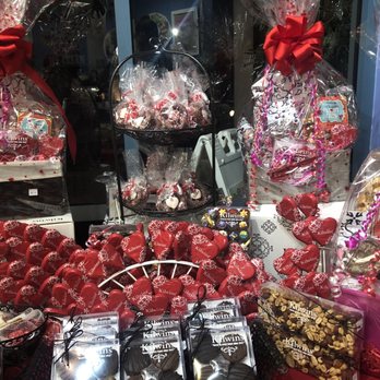 Kilwins Ice Cream - Chocolate - Fudge - Candy Stores Near Me - Coral Springs, Florida