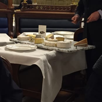 Le Train Bleu - Amazing cheese platter - French Near Me - Paris, 75 Le Train Bleu - Amazing cheese platter - French Near Me - Paris, 75