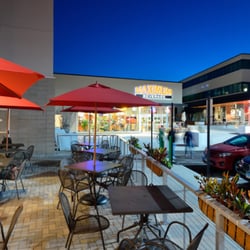 Bishops Corner - Outdoor Dining at Noodles & Company