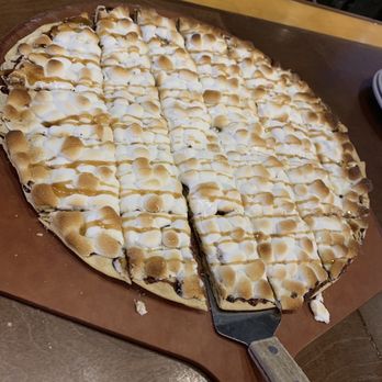 Flo & Santos - S'mores 12" S'mores Pizza - Pizza Near Me - Chicago, Illinois Flo & Santos - S'mores 12" S'mores Pizza - Pizza Near Me - Chicago, Illinois