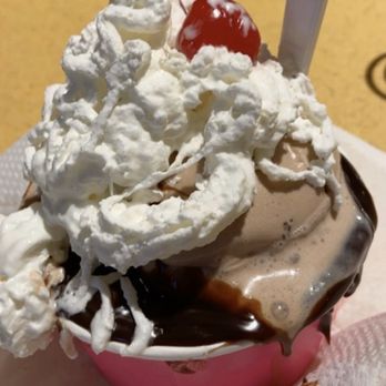 Inside Scoop Creamery - Denver - Ghirardelli chocolate sundae!! - Ice Cream & Frozen Yogurt Near Me - Denver, Colorado Inside Scoop Creamery - Denver - Ghirardelli chocolate sundae!! - Ice Cream & Frozen Yogurt Near Me - Denver, Colorado