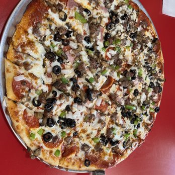 Johnny's Pizza House - Sweep the Kitchen (A Johnny's Classic) - Pizza Near Me - Ridgeland, Mississippi