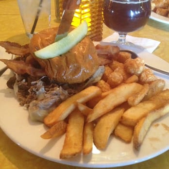 Vintage Brewing - Tiger burger! - Breweries Near Me - Madison, Wisconsin