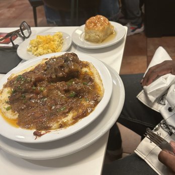 T's Brunch Bar - This is Oxtails and grits and it is off the chain - Breakfast & Brunch Near Me - Atlanta, Georgia T's Brunch Bar - This is Oxtails and grits and it is off the chain - Breakfast & Brunch Near Me - Atlanta, Georgia