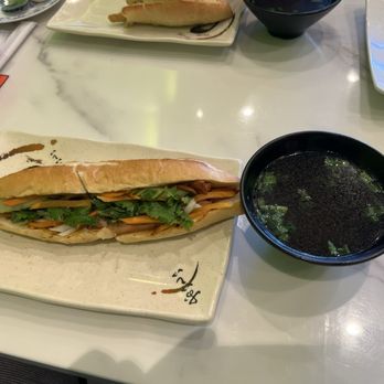 Pho Kapolei - 4C. BBQ Chicken Sandwich 1C. Side Soup - Vietnamese Near Me - Kapolei, Hawaii Pho Kapolei - 4C. BBQ Chicken Sandwich 1C. Side Soup - Vietnamese Near Me - Kapolei, Hawaii