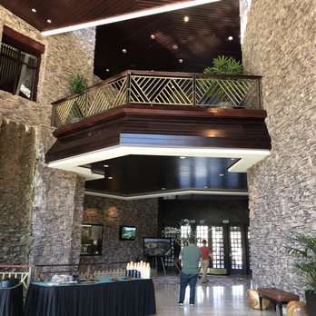 Journey's End - Lobby - Breakfast & Brunch Near Me - Temecula, California