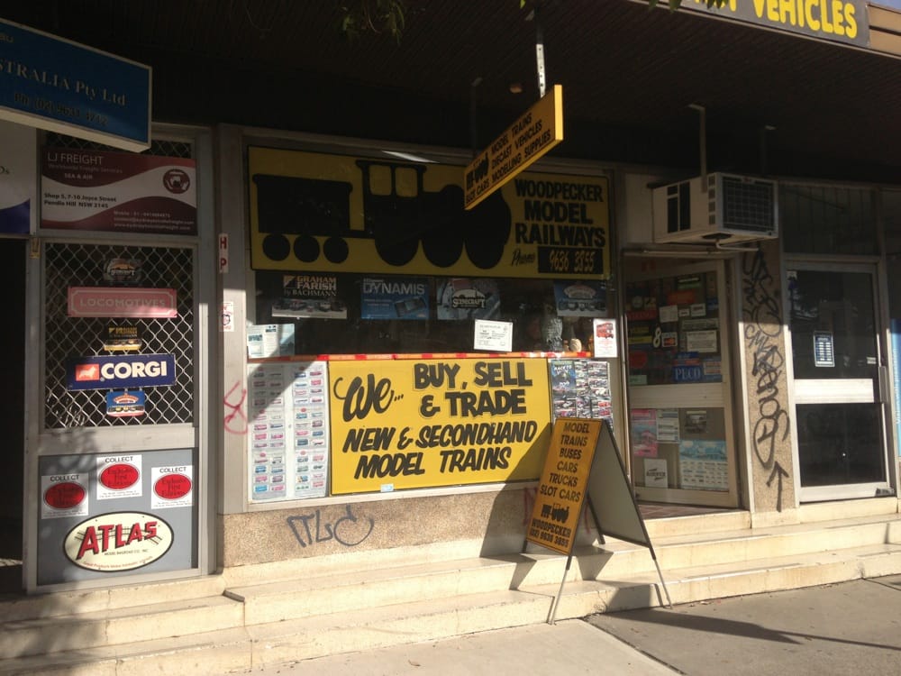 WOODPECKER MODEL RAILWAYS Updated October 2024 8 Joyce St, Pendle