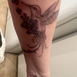 Microblading by Hayley - My beautiful hummingbird with lilacs. Picture taken same day.