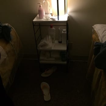 Oasis Spa - This was all they had for lotions and the room looked crapy - Massage Near Me - Wethersfield, Connecticut