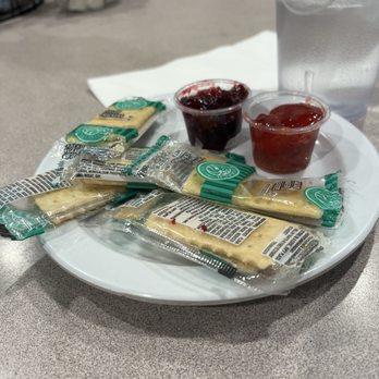 Lou's Diner - Crackers and homemade jams! - Diners Near Me - Las Vegas, Nevada