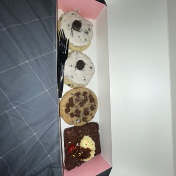 Crumbl - Almaden - Bakeries Near Me - San Jose, California Crumbl - Almaden - Bakeries Near Me - San Jose, California