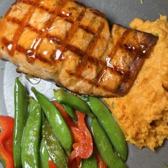 Wood n Tap - Bourbon Salmon - American Near Me - Hartford, Connecticut Wood n Tap - Bourbon Salmon - American Near Me - Hartford, Connecticut