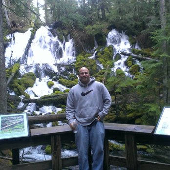 Clearwater Falls - Hiking Near Me - Clearwater Falls, Oregon