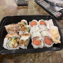 Spicy tuna and shrimp tempura Spicy tuna and shrimp tempura