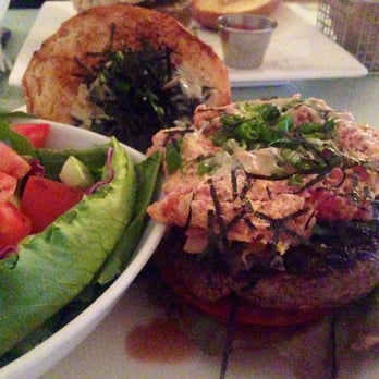 26 Beach Restaurant - Spicy Tuna Hamburger - New American Near Me - Venice, California 26 Beach Restaurant - Spicy Tuna Hamburger - New American Near Me - Venice, California