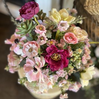 Oceanside Florist - Silk arrangement - Florists Near Me - Oceanside, California Oceanside Florist - Silk arrangement - Florists Near Me - Oceanside, California