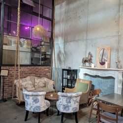 Gäbi Coffee & Bakery - Seating area
