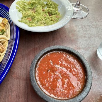 La Casa Restaurant & Bar - Salsa and quacamole - Mexican Near Me - Sonoma, California La Casa Restaurant & Bar - Salsa and quacamole - Mexican Near Me - Sonoma, California