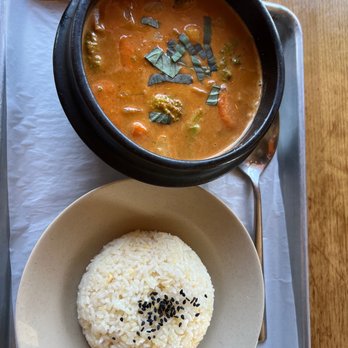 Urban Cup - Vegan curry and garlic rice - Asian Fusion Near Me - Cypress, California Urban Cup - Vegan curry and garlic rice - Asian Fusion Near Me - Cypress, California
