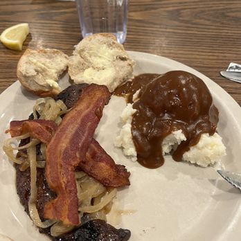 Calico's - Liver and onions - American Near Me - Kingman, Arizona