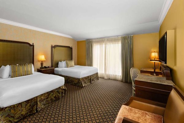 The Lafayette New Orleans by Kasa by null