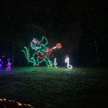 Fantasy Lights Spanaway Lake - Parks Near Me - Tacoma, Washington