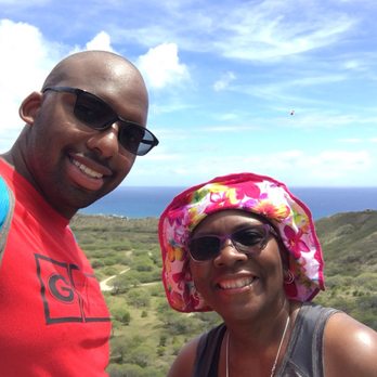 Diamond Head State Monument - Diamond Head hike then back down to base for Pineapple Smoothie - Parks Near Me - Honolulu, Hawaii Diamond Head State Monument - Diamond Head hike then back down to base for Pineapple Smoothie - Parks Near Me - Honolulu, Hawaii