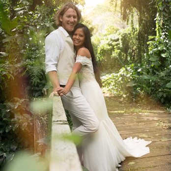 Aloha Hawaii Photography - We're going to the forest and we're gonna get married xoxo love - Session Photography Near Me - Honolulu, Hawaii Aloha Hawaii Photography - We're going to the forest and we're gonna get married xoxo love - Session Photography Near Me - Honolulu, Hawaii