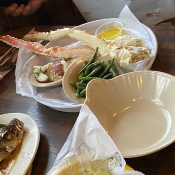 Bob Chinn's Crab House - Seafood Near Me - Wheeling, Illinois