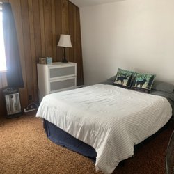 Ingalls Family Cabin - Bedroom. Queen bed